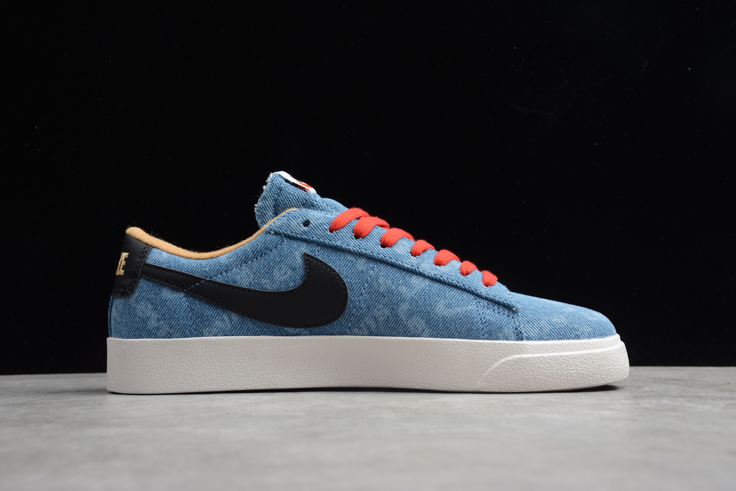 Nike Blazer Mid x Levis Strauss BQ4808-600