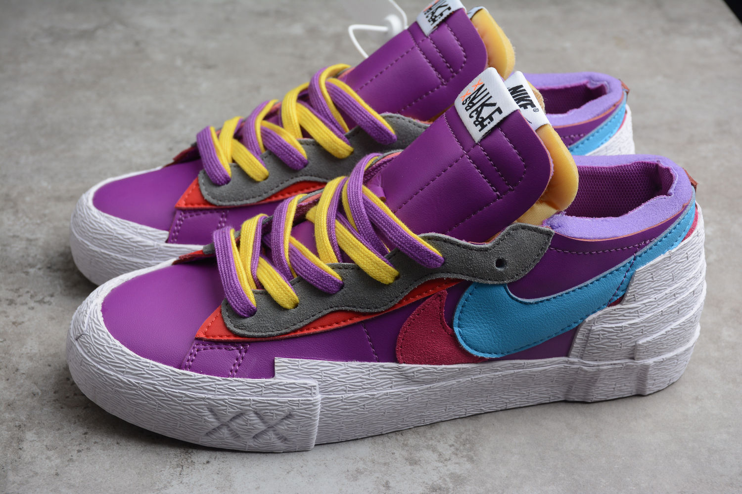 Nike Blazer Low sacai KAWS Purple Dusk  DM7901-500