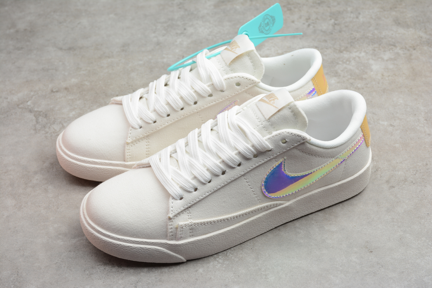 Nike SB Blazer Low LX Beige Laser White Iridescent AV9371-109