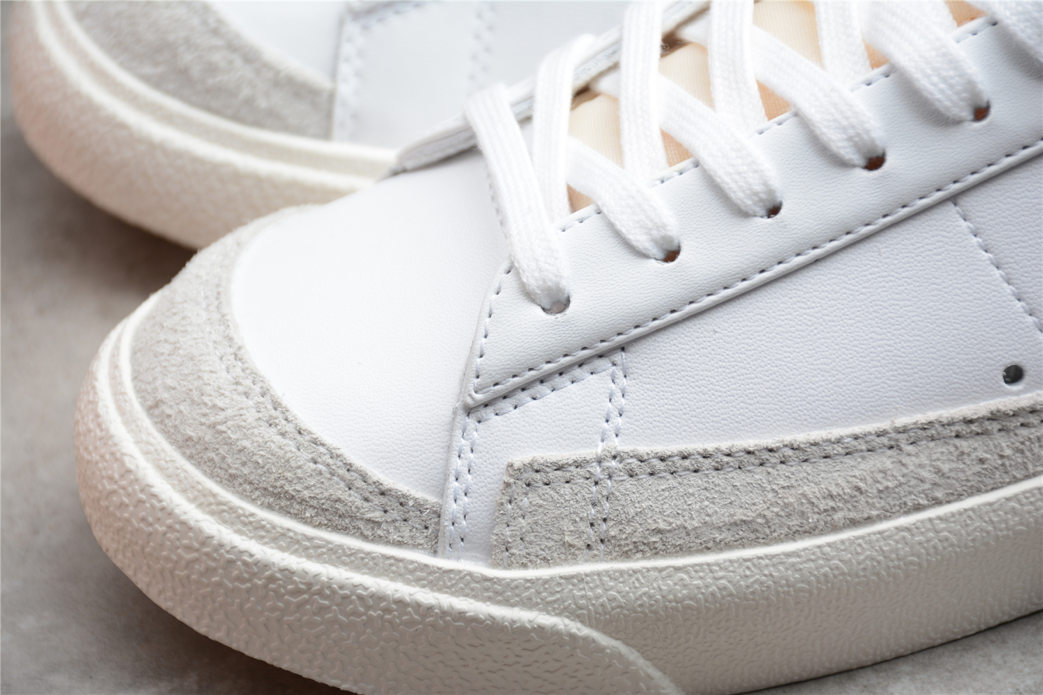 Nike Blazer Low 