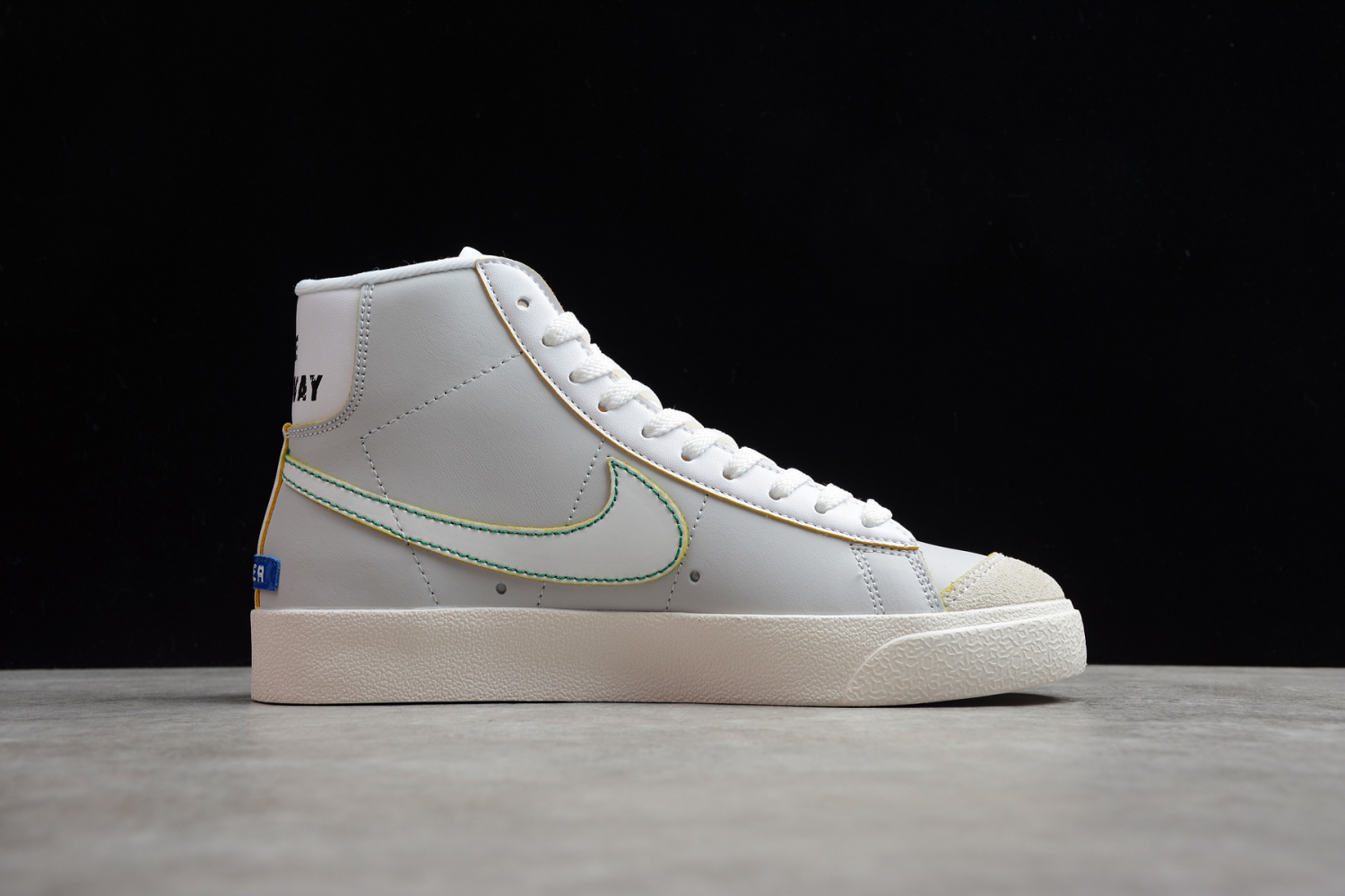 Nike Blazer MidThe New Way Sneakers/Shoes DC5203-100