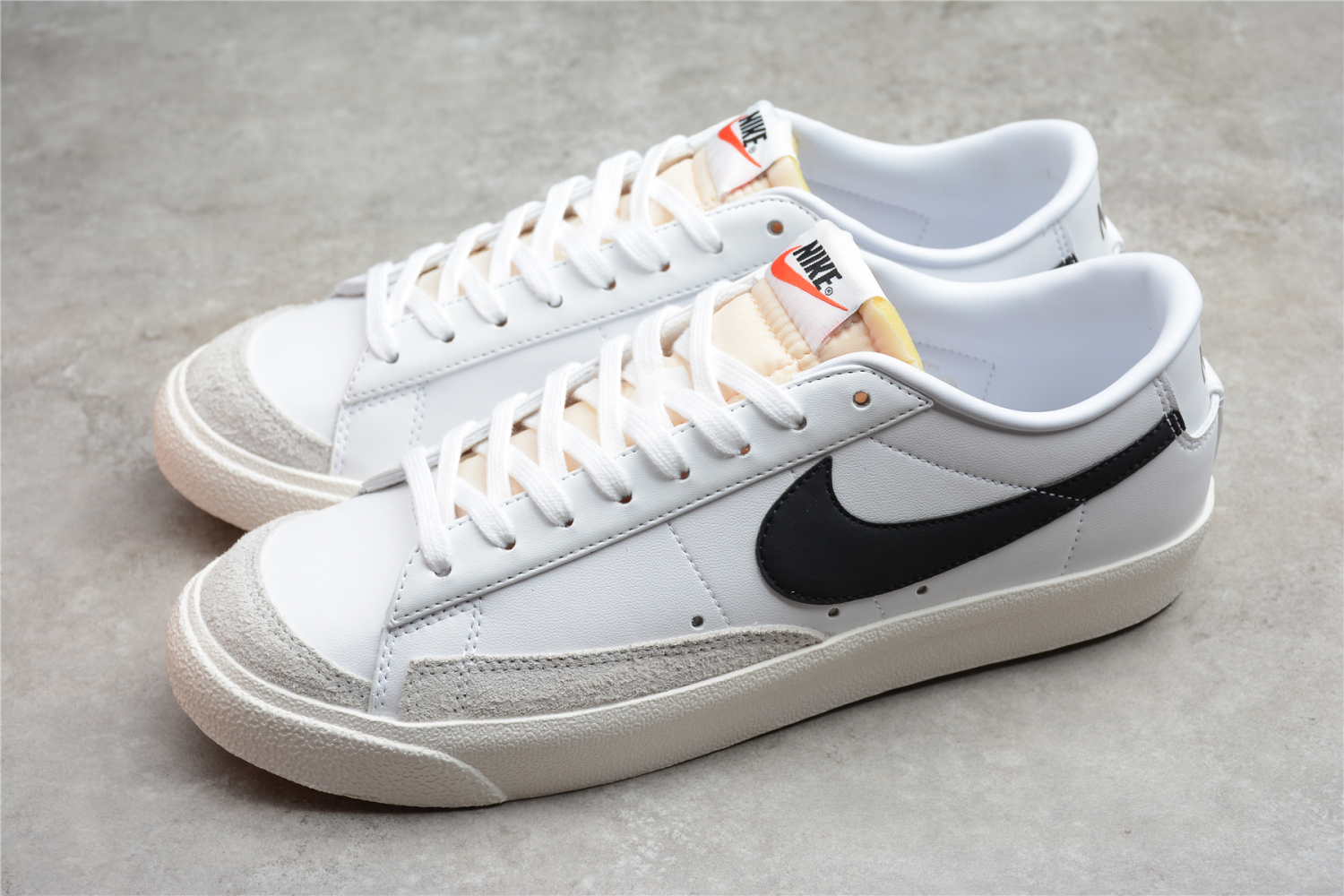 Nike Blazer Low 
