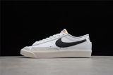 Nike Blazer Low '77 Vintage (white / black) DA6364-101