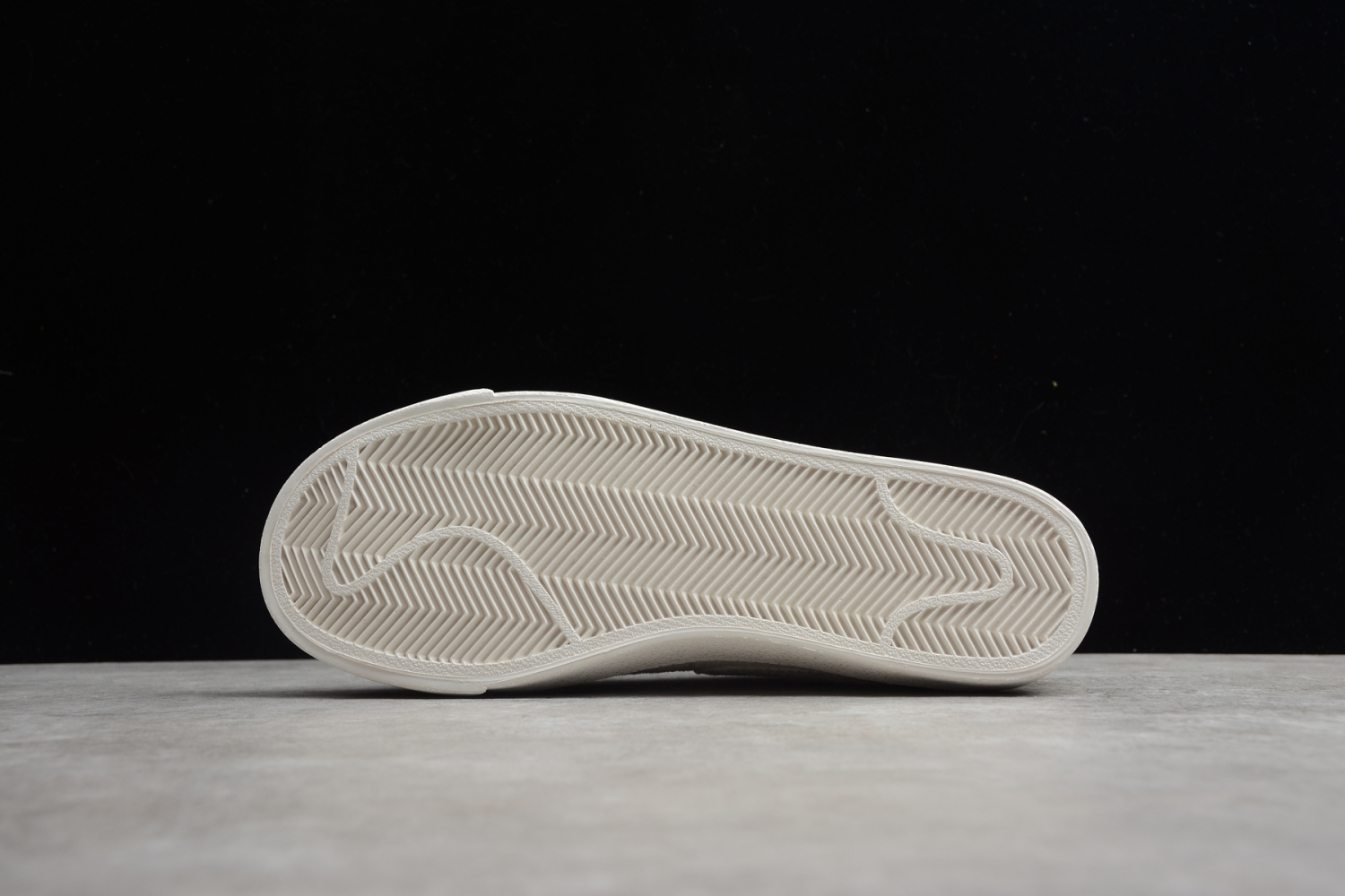 Nike Blazer Low QS White Corduroy BQ8238-100