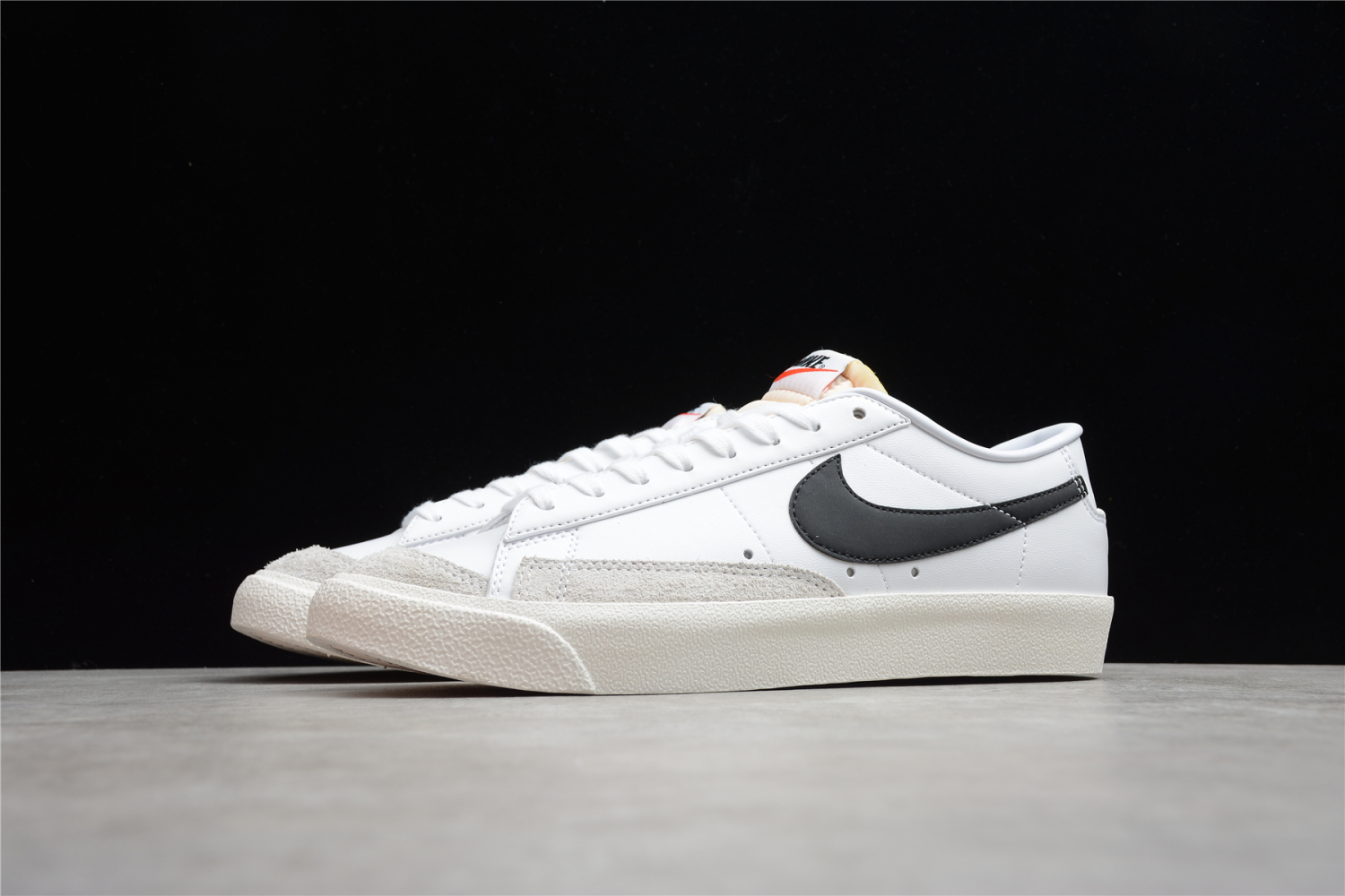 Nike Blazer Low 