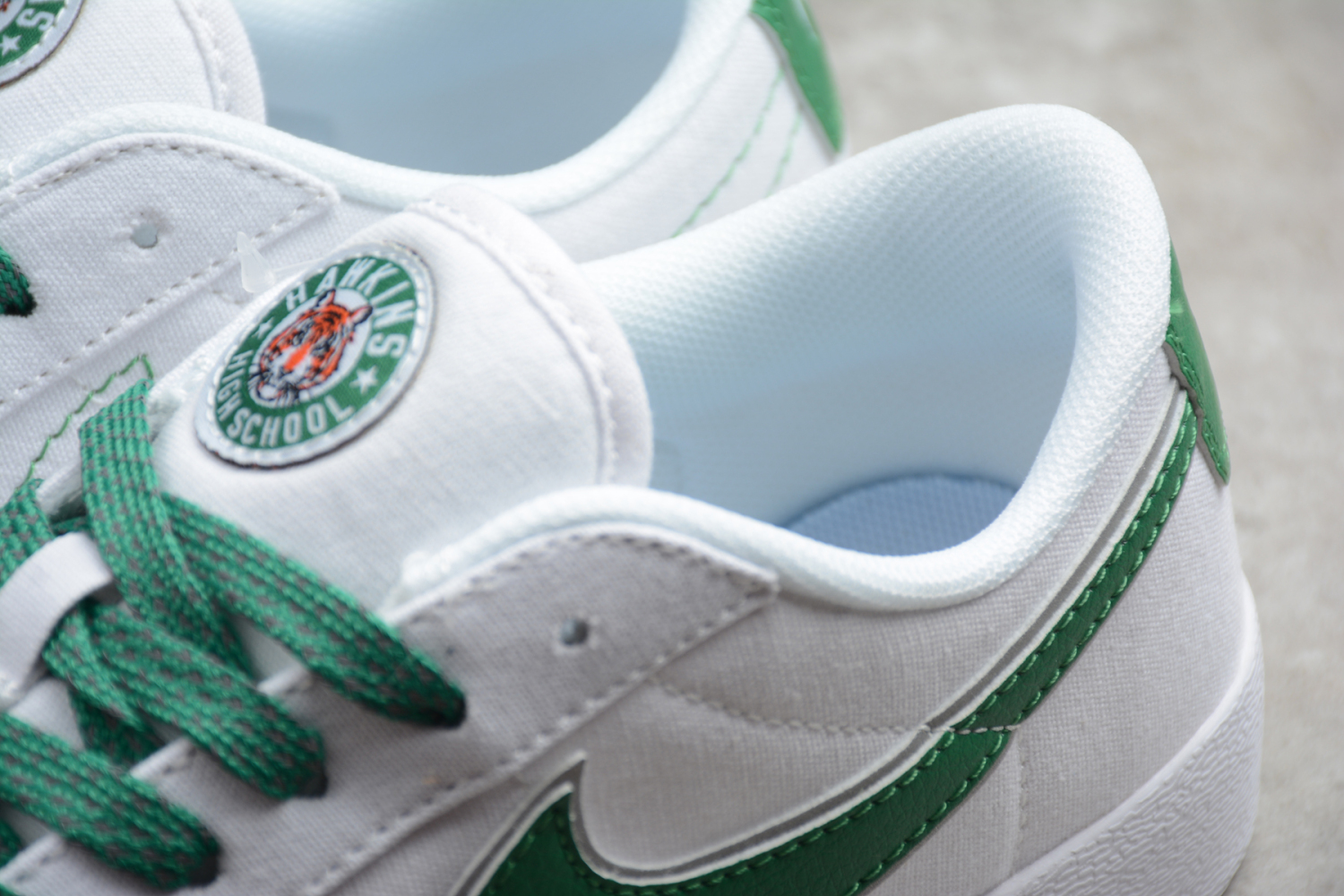 Nike SB Blazer Low LX White Green Reflective Silver AV9371-718