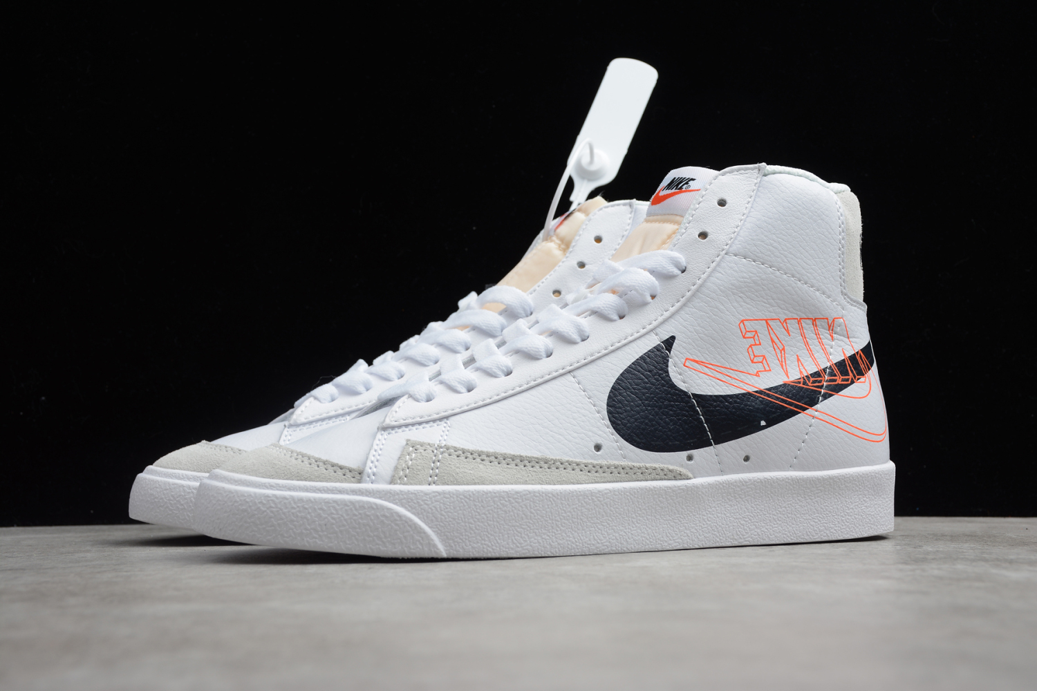 NIKE BLAZER MID 77 REVERSE LOGO DA4651-100