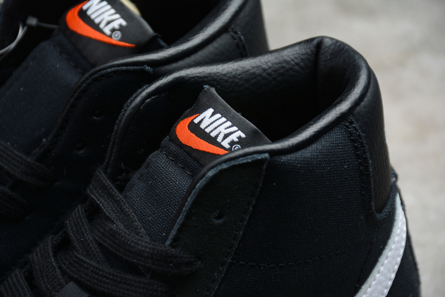 NIKE SLAM JAM BLAZER MID CD8233-001