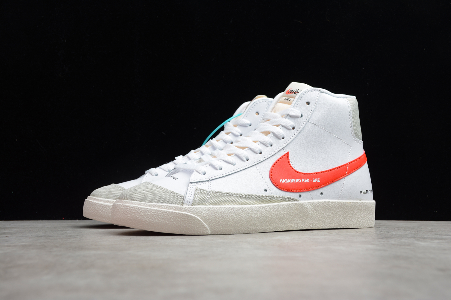 Wmns Nike SB Blazer Mid 77 Color Code White Red Green DA2142-146
