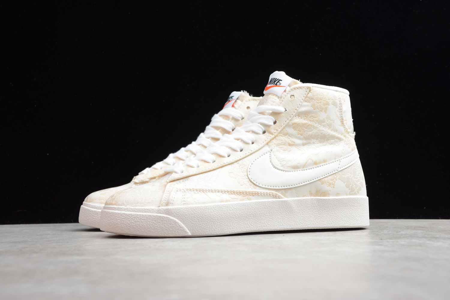Nike Blazer Mid QS HH Ivory White Beige Snatch  AT4144-100