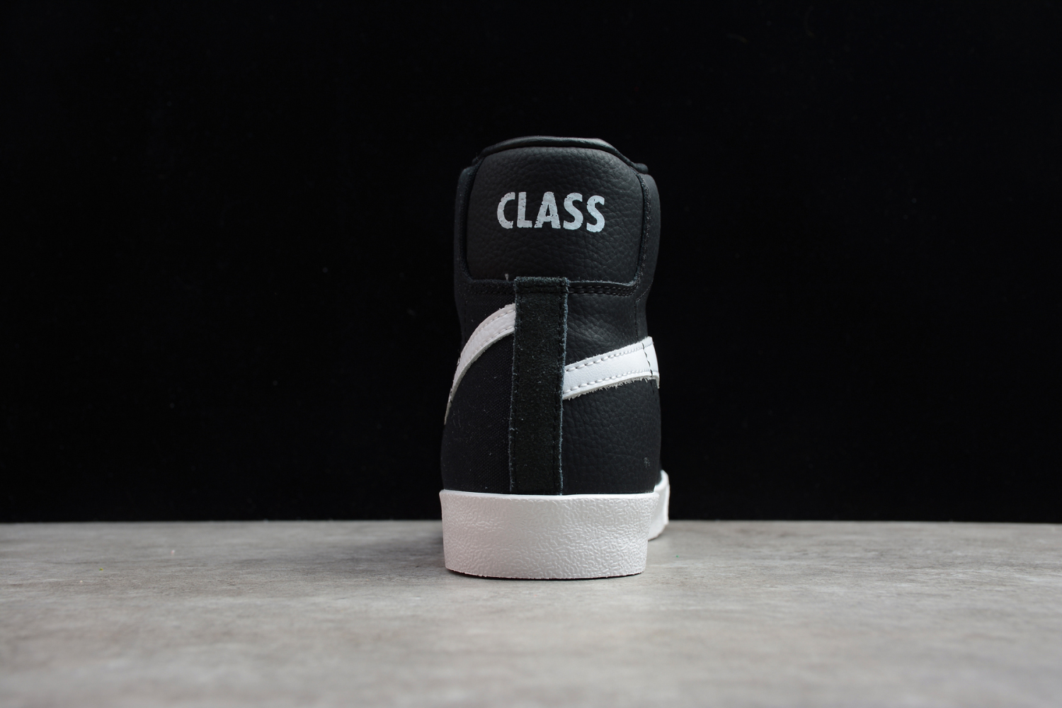 NIKE SLAM JAM BLAZER MID CD8233-001