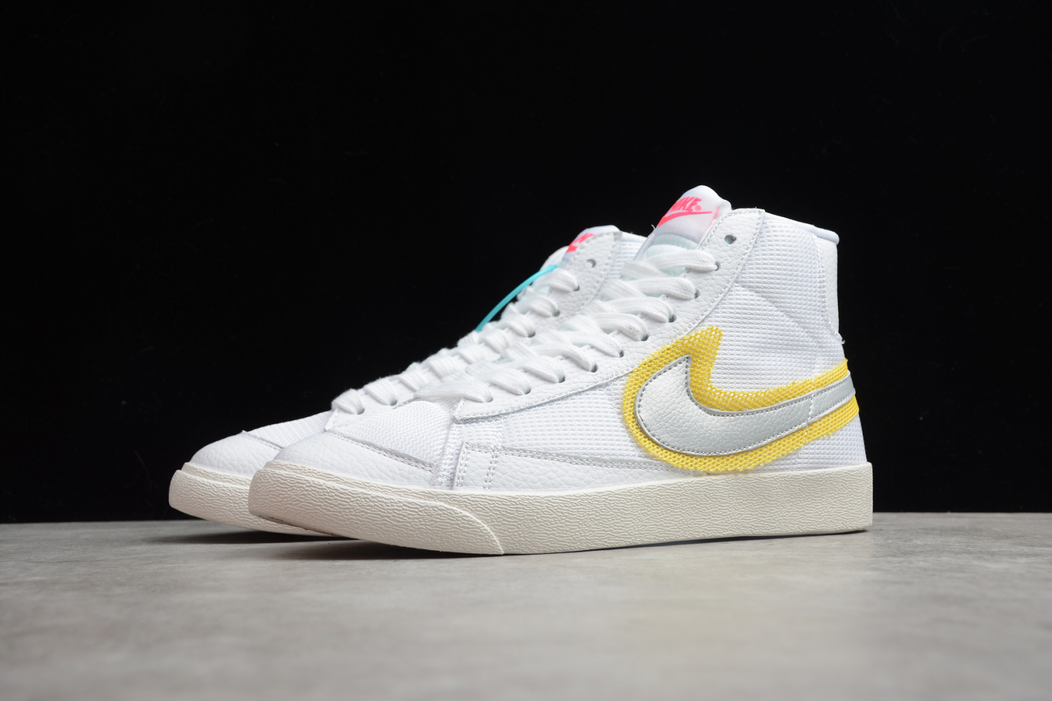 Nike Blazer Mid Vintage 77 Cotton Waffle White University Gold (W) CZ5105-100