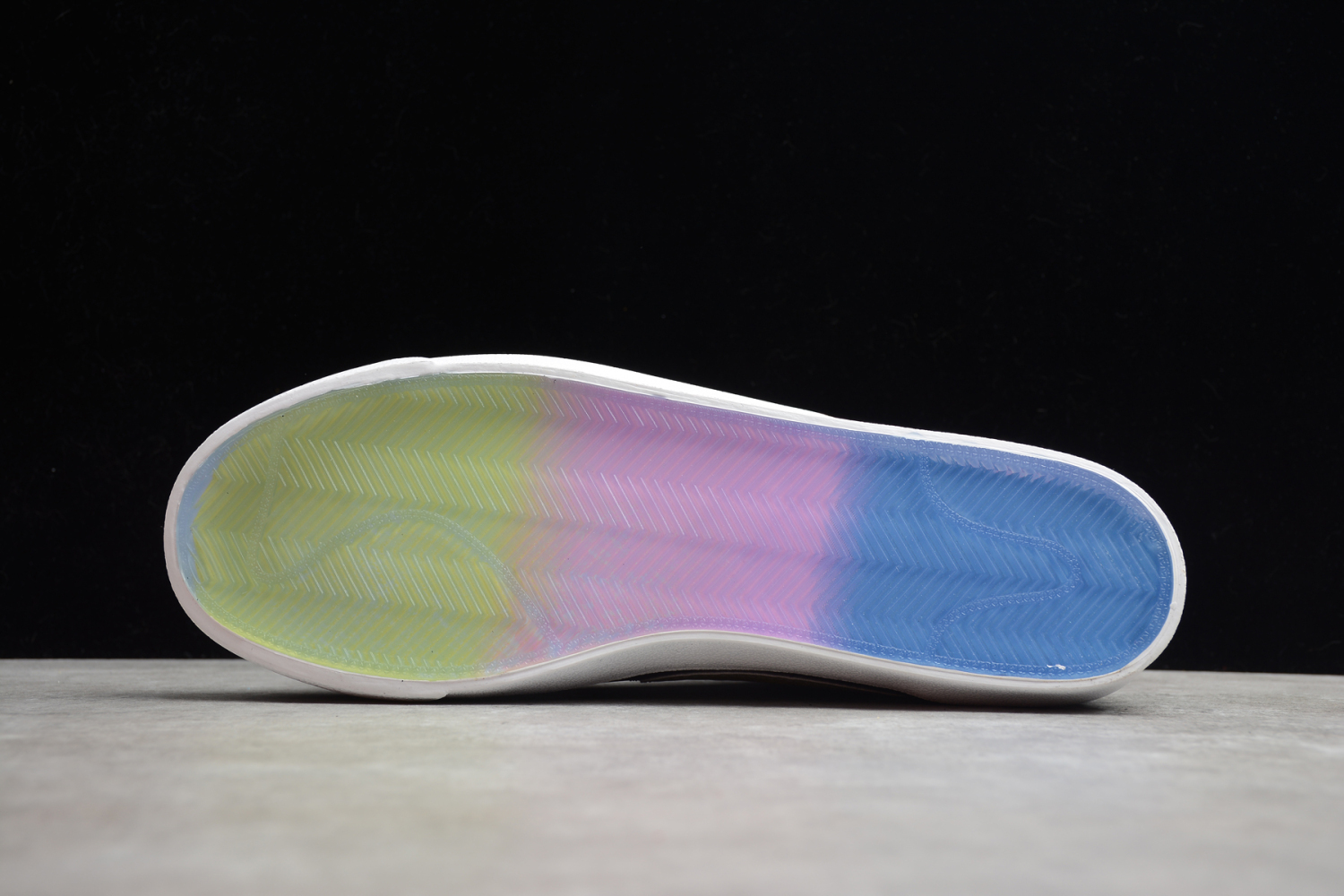 Nike Blazer Mid 77 Thermal CZ8653-036