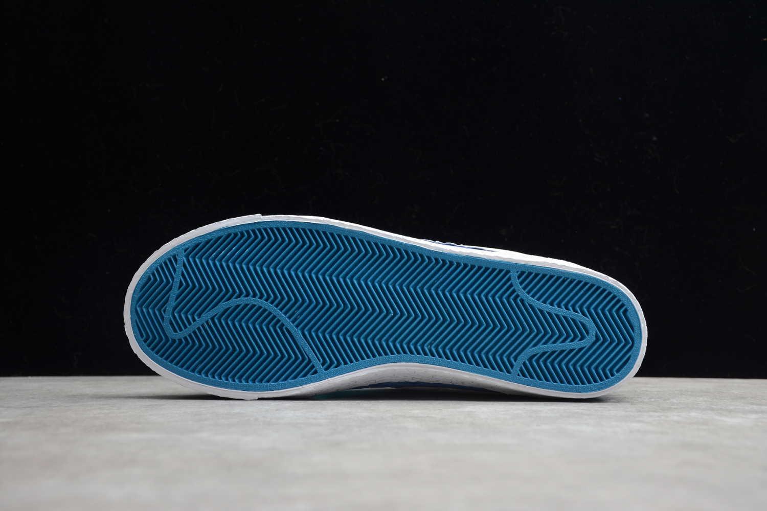 Nike SB Zoom Blazer AC Kevin and Hell  CT4594-400