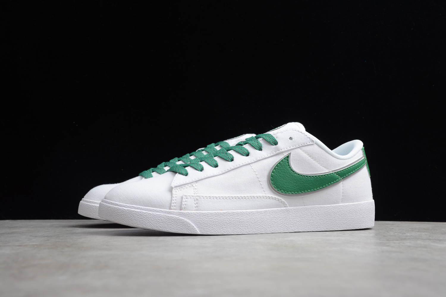 Nike SB Blazer Low LX White Green Reflective Silver AV9371-718