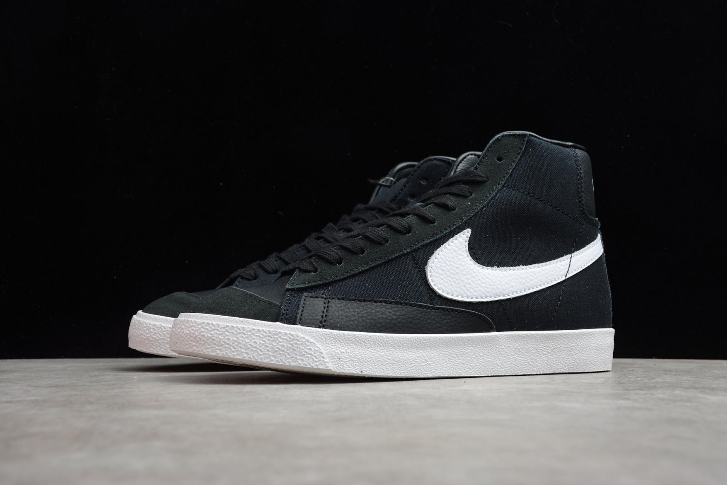 NIKE SLAM JAM BLAZER MID CD8233-001