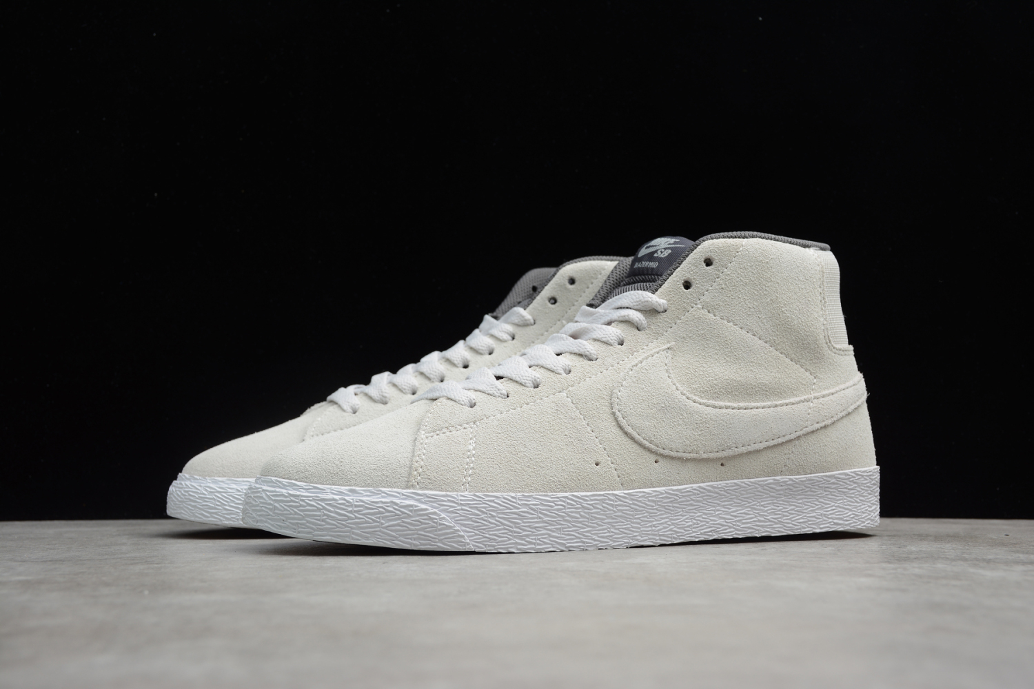Nike SB Blazer Mid 864349-003