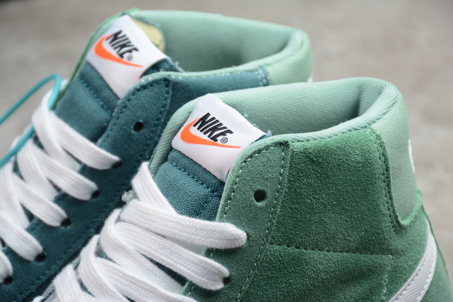 Nike Blazer Mid 77 Vintage Jade Ash Green - CZ4609-300