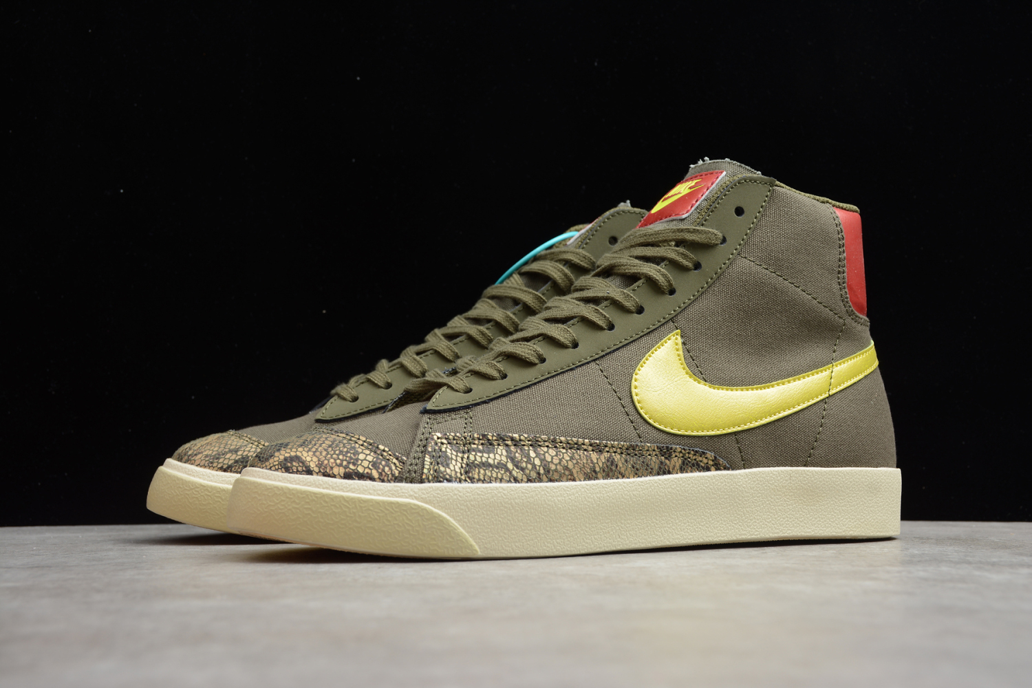 Nike Blazer Mid 77 Olive Snakeskin (W) CZ0462-200