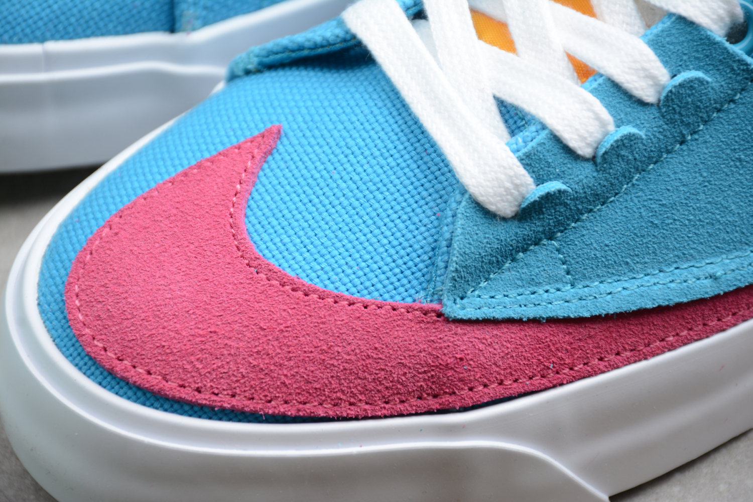 Nike SB Zoom Blazer Mid Edge Laser Blue Watermelon CI3833-400