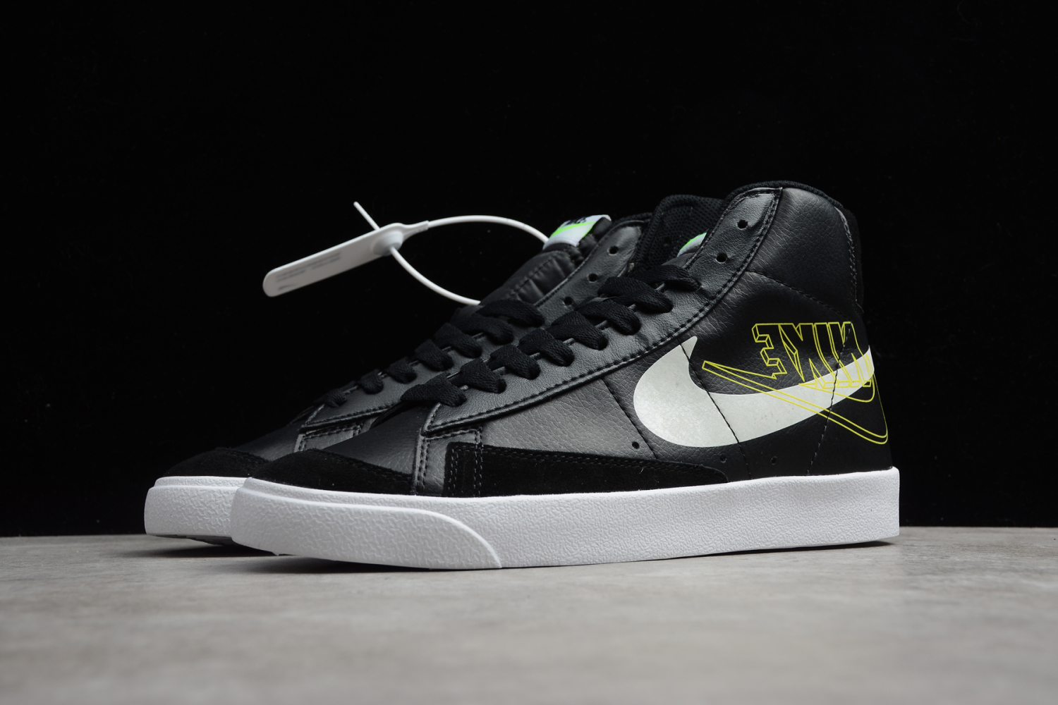 Nike Blazer Mid 77   DA4651 001
