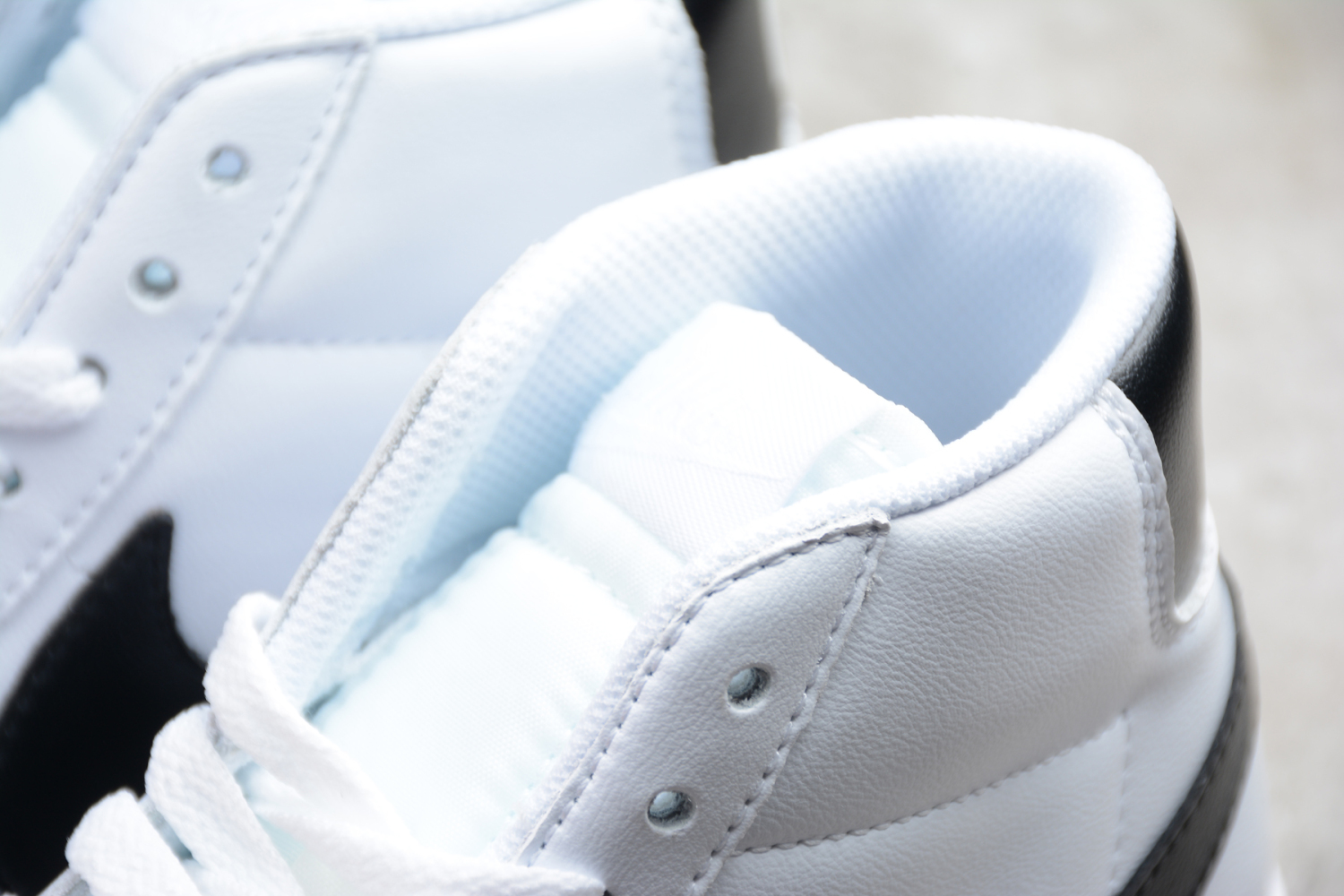Nike Blazer Mid Vintage Suede White Black 917862 111