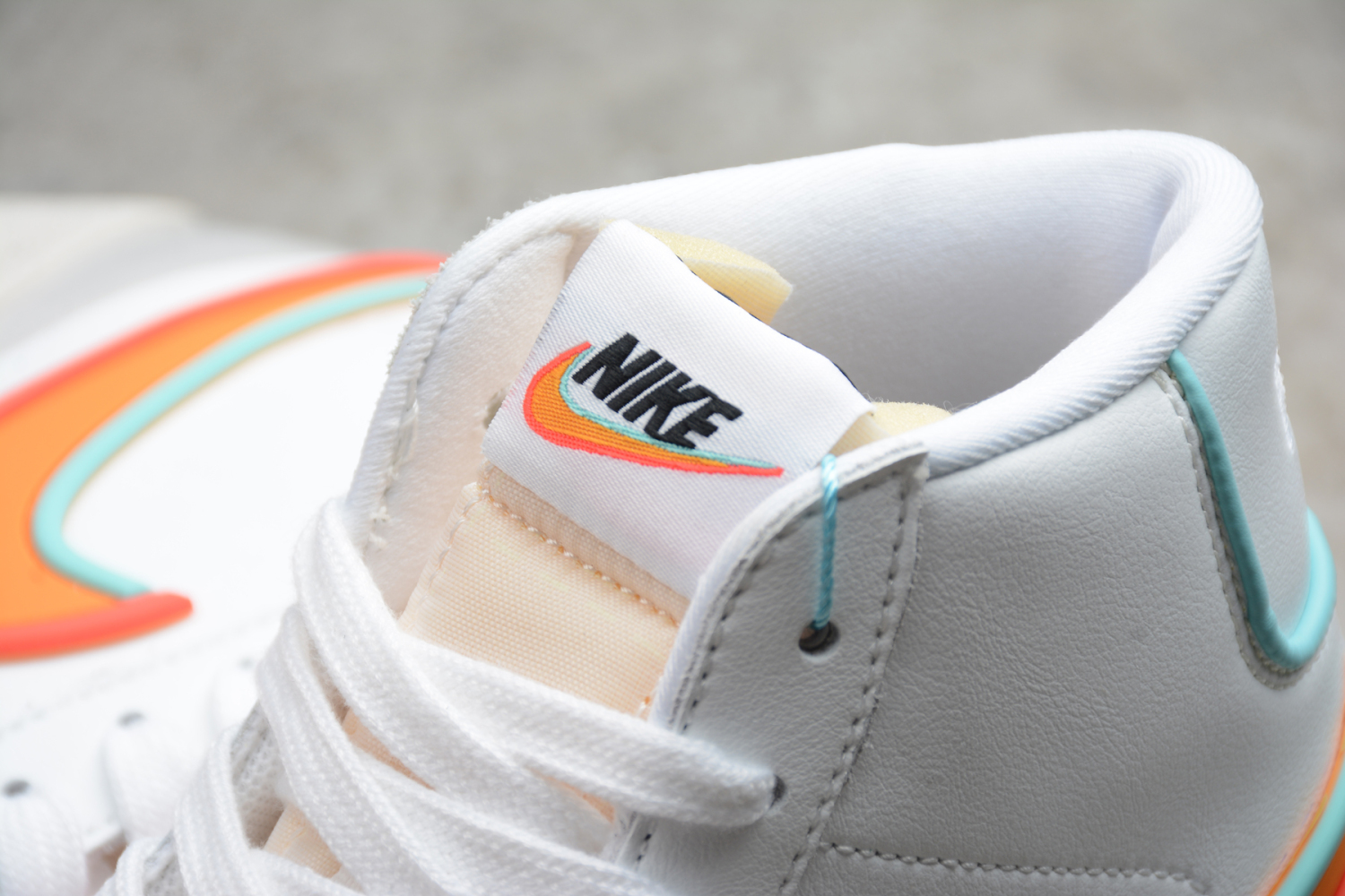 Nike SB Blazer Mid 77 VNTG Suede Mix White Color Drop Plastic 853503