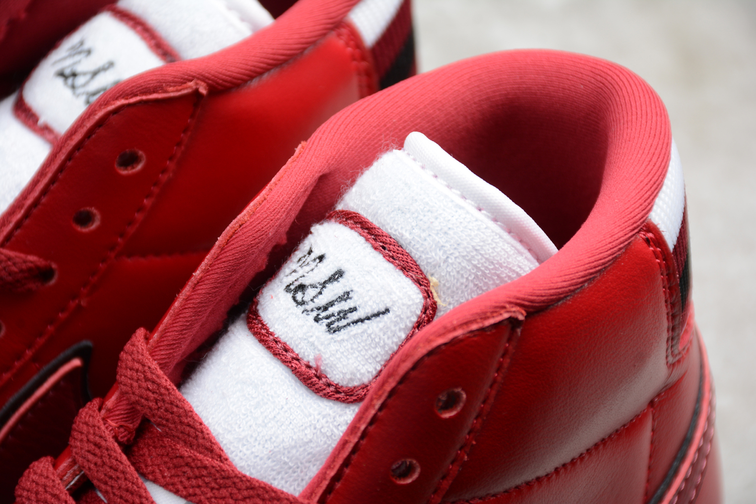 Nike Blazer Mid Red Crush (W) AV9375-605
