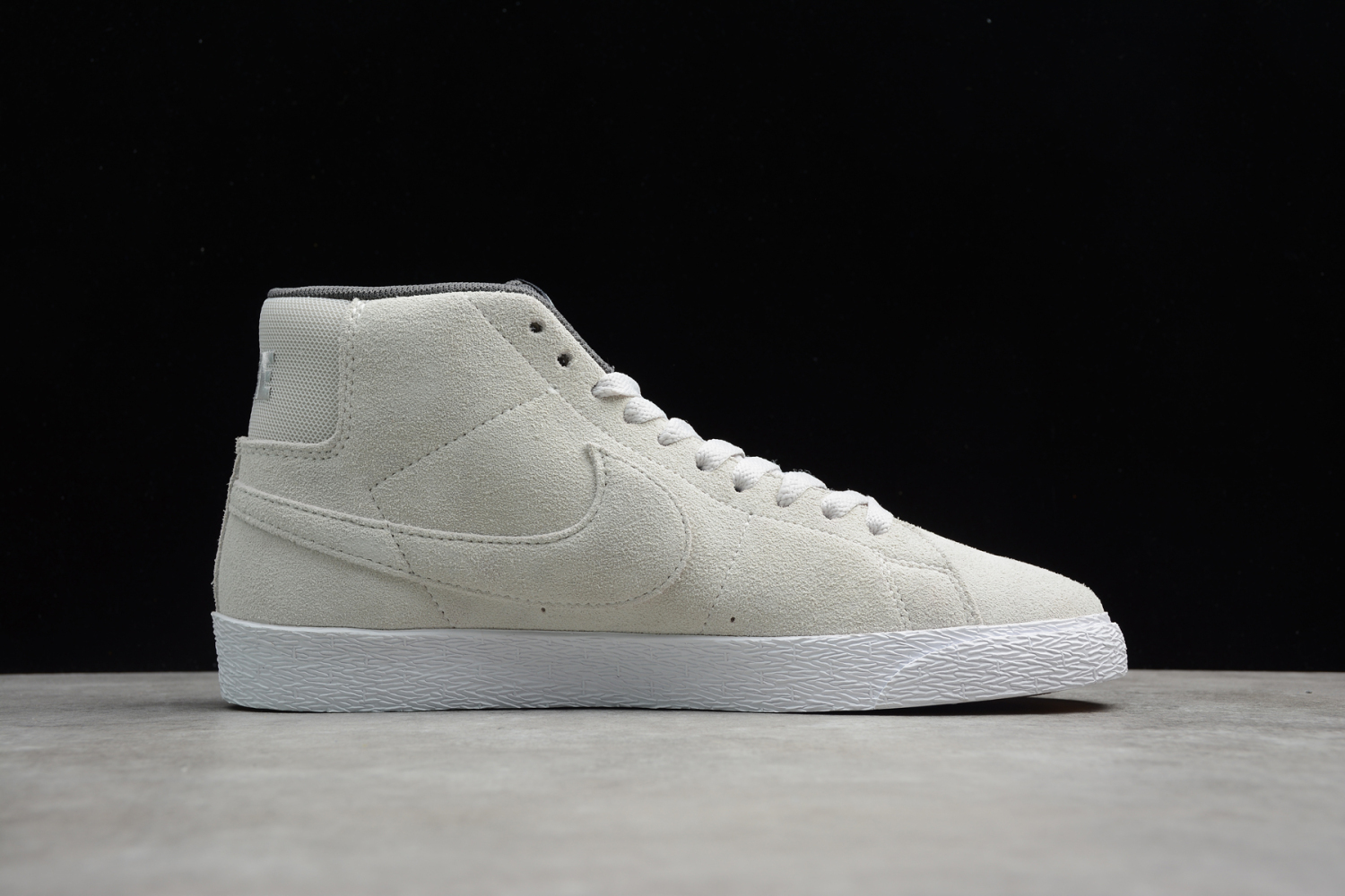 Nike SB Blazer Mid 864349-003