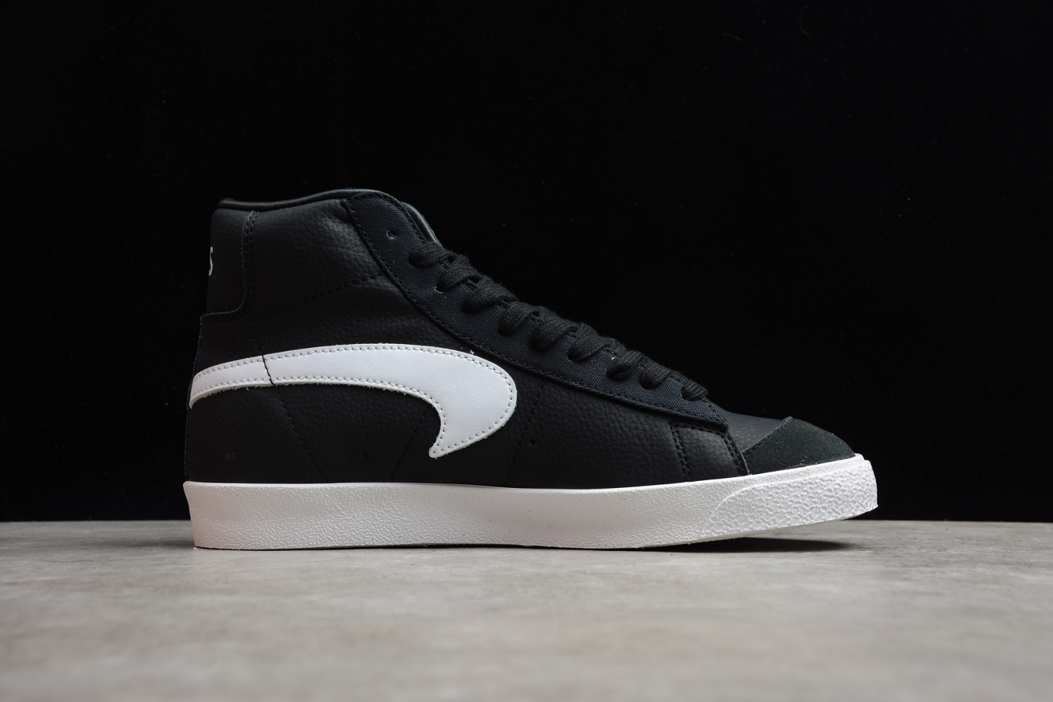 NIKE SLAM JAM BLAZER MID CD8233-001
