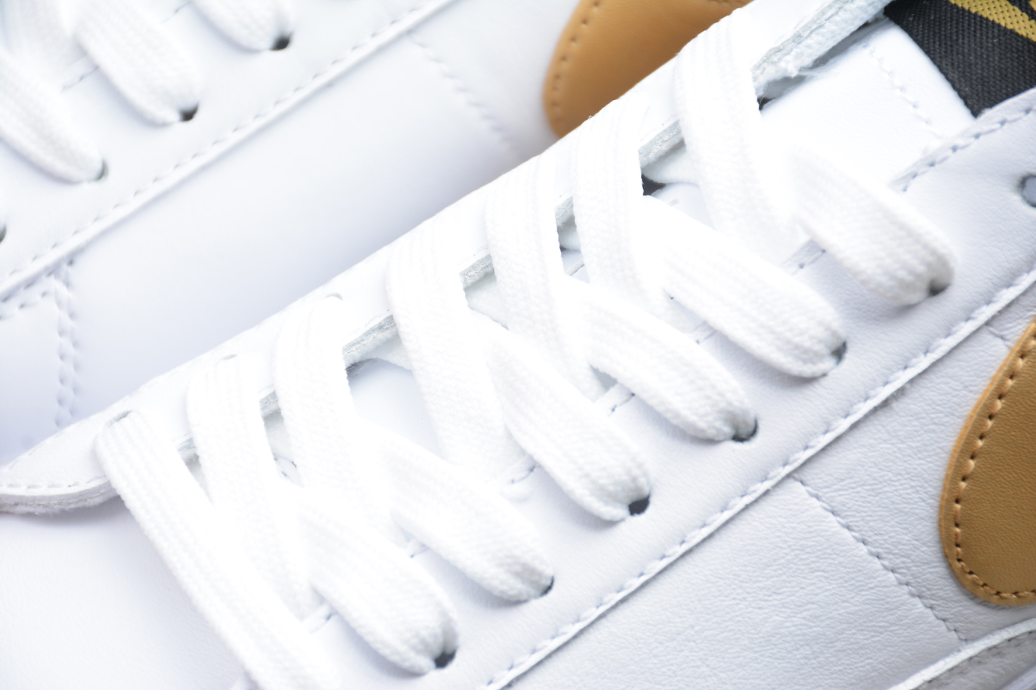 Nike Blazer Low QS HH White Metallic Gold Black AV9370-107
