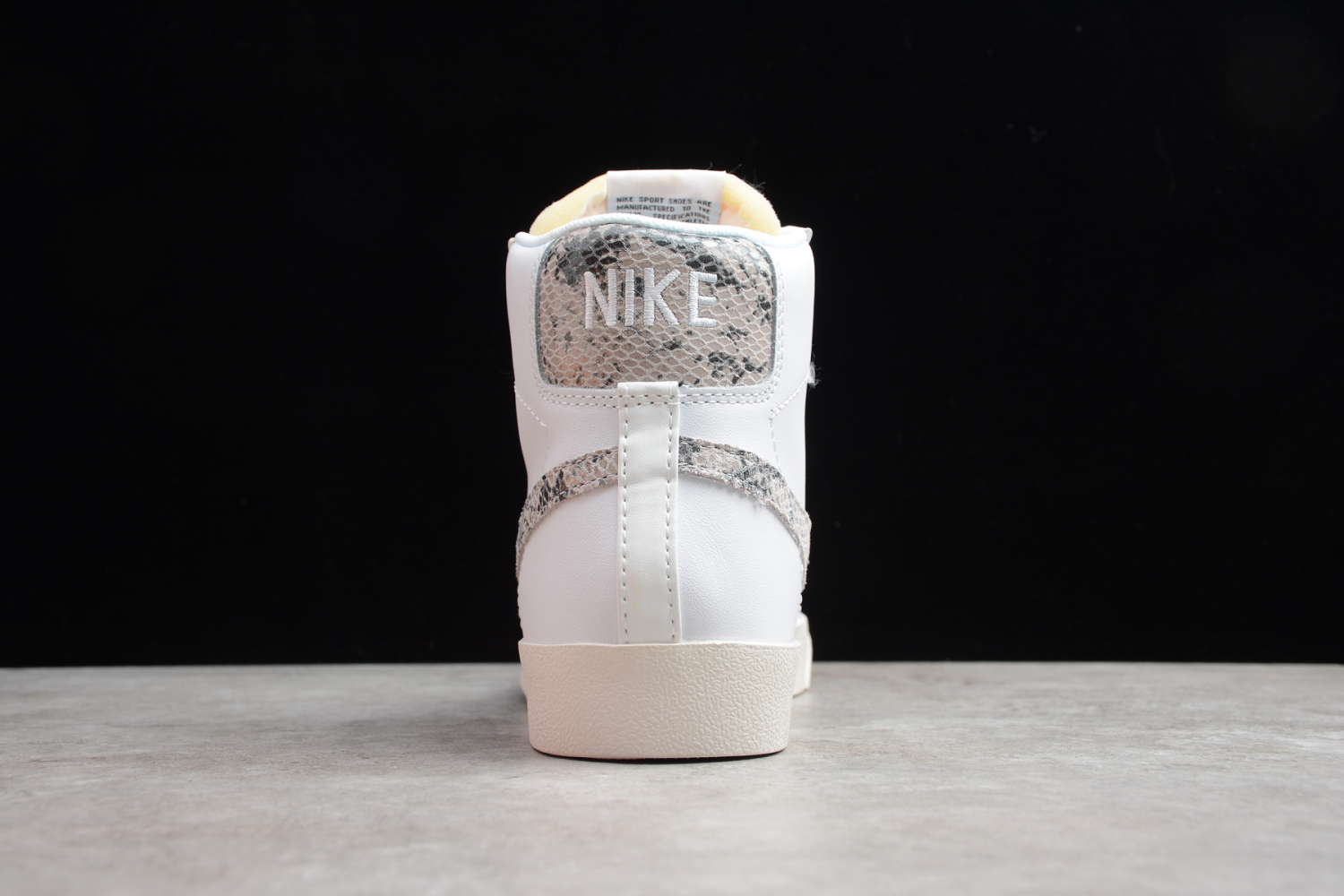 Nike Squash Type GS  CJ4119 100