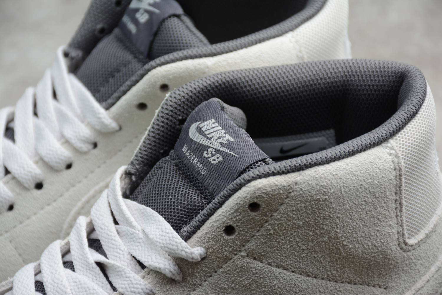 Nike SB Blazer Mid 864349-003