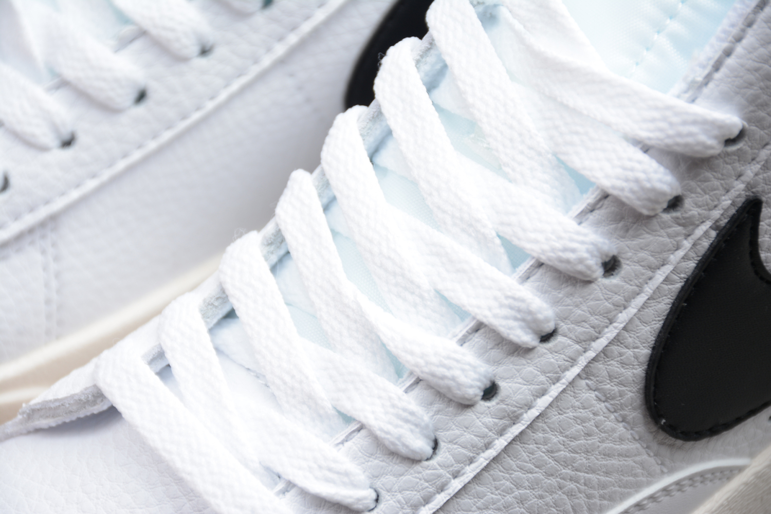 Nike SB Blazer Mid Vintage Suede White Black Shoes AV9376-104