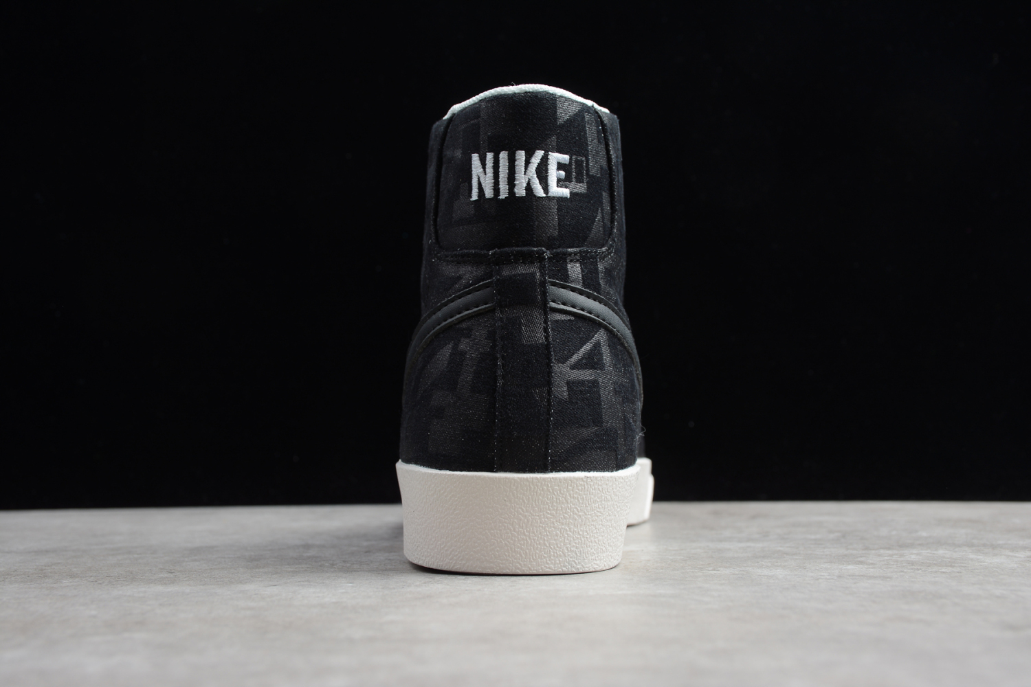 Nike Blazer Mid Black Oil Cloth AV9372-006