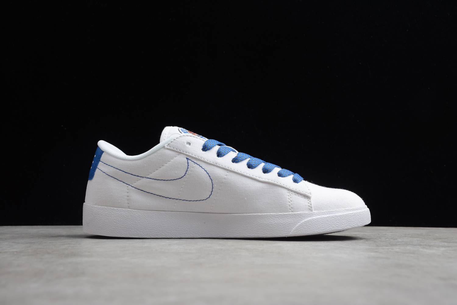 Nike SB Blazer Low LX White Blue Reflective Silver AV9371-413
