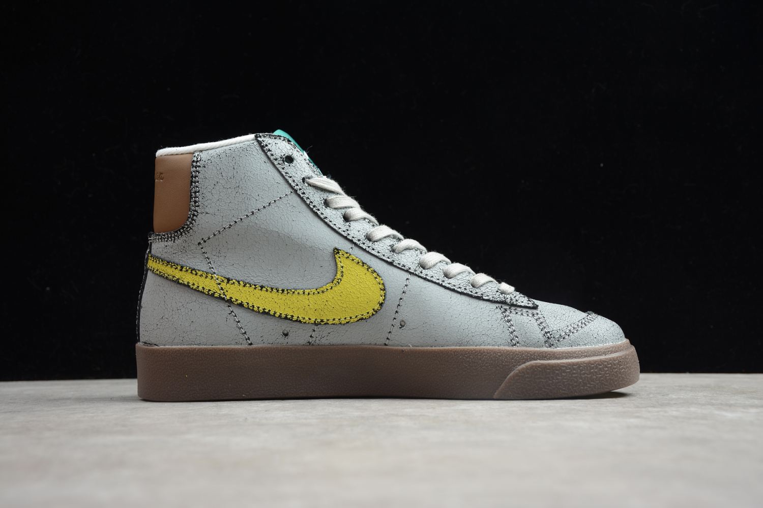 Nike Blazer Mid 77 Pregame Pack Motivation Ben Simmons - CW6016-100