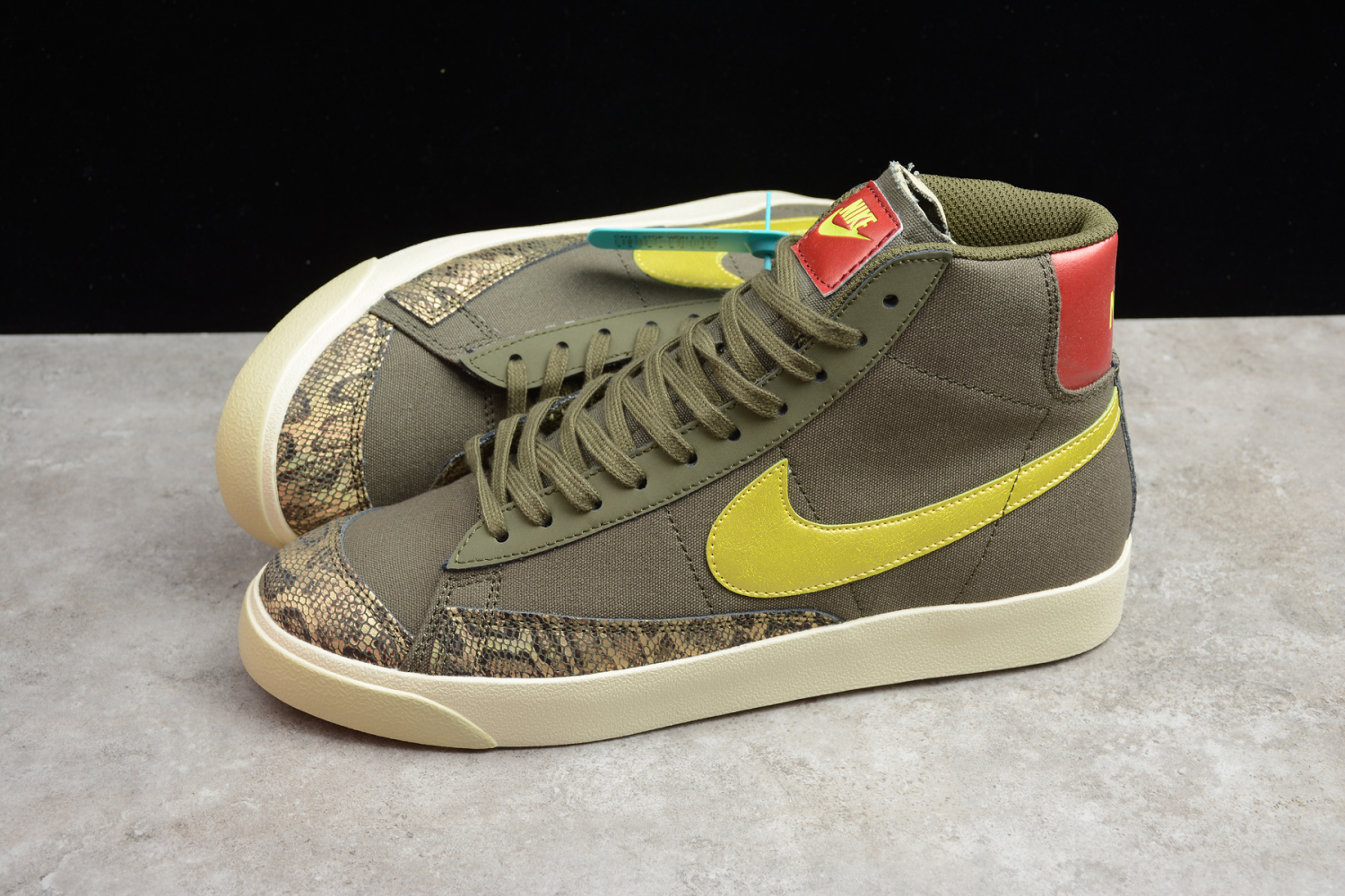 Nike Blazer Mid 77 Olive Snakeskin (W) CZ0462-200