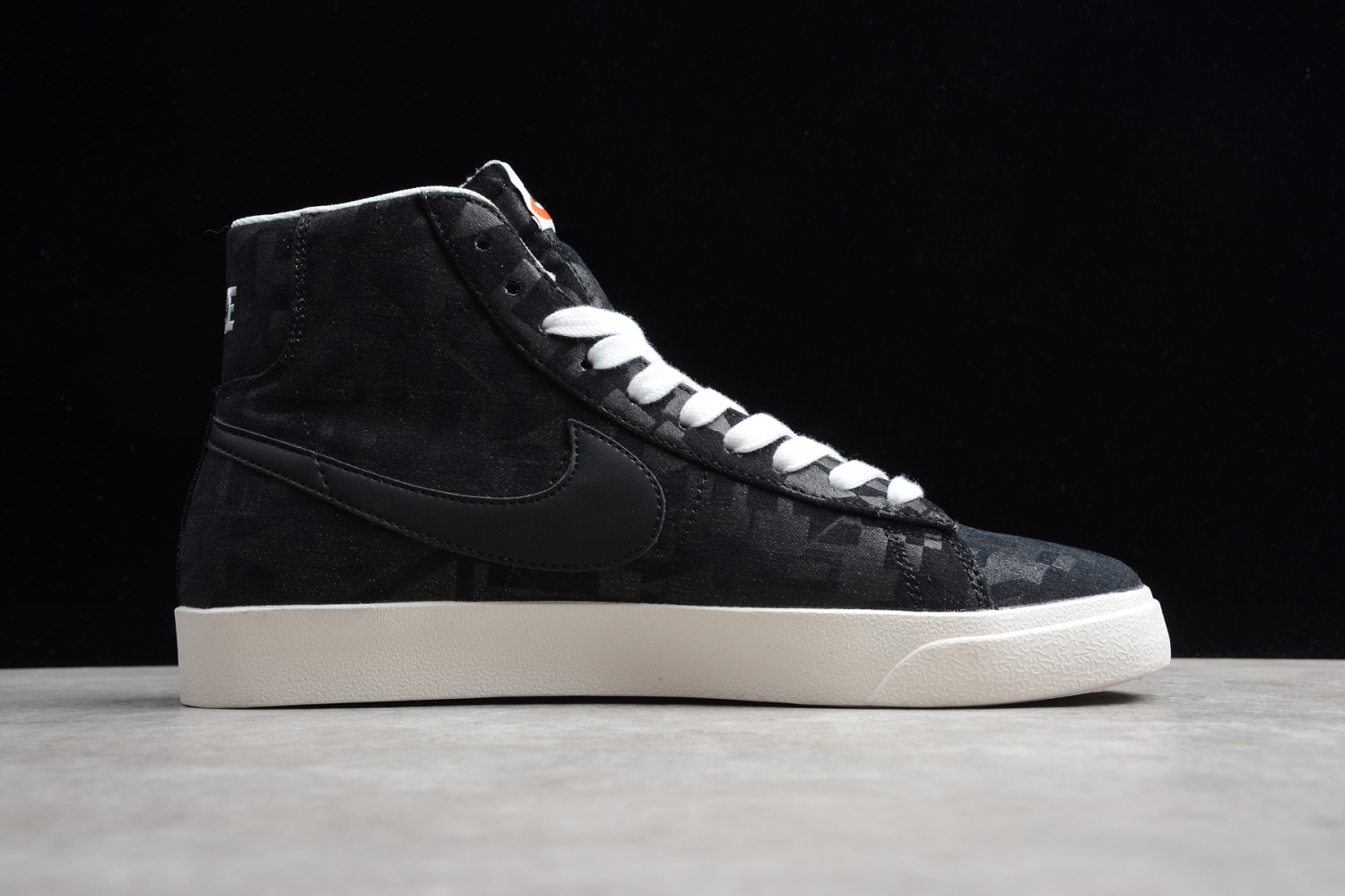 Nike Blazer Mid Black Oil Cloth AV9372-006