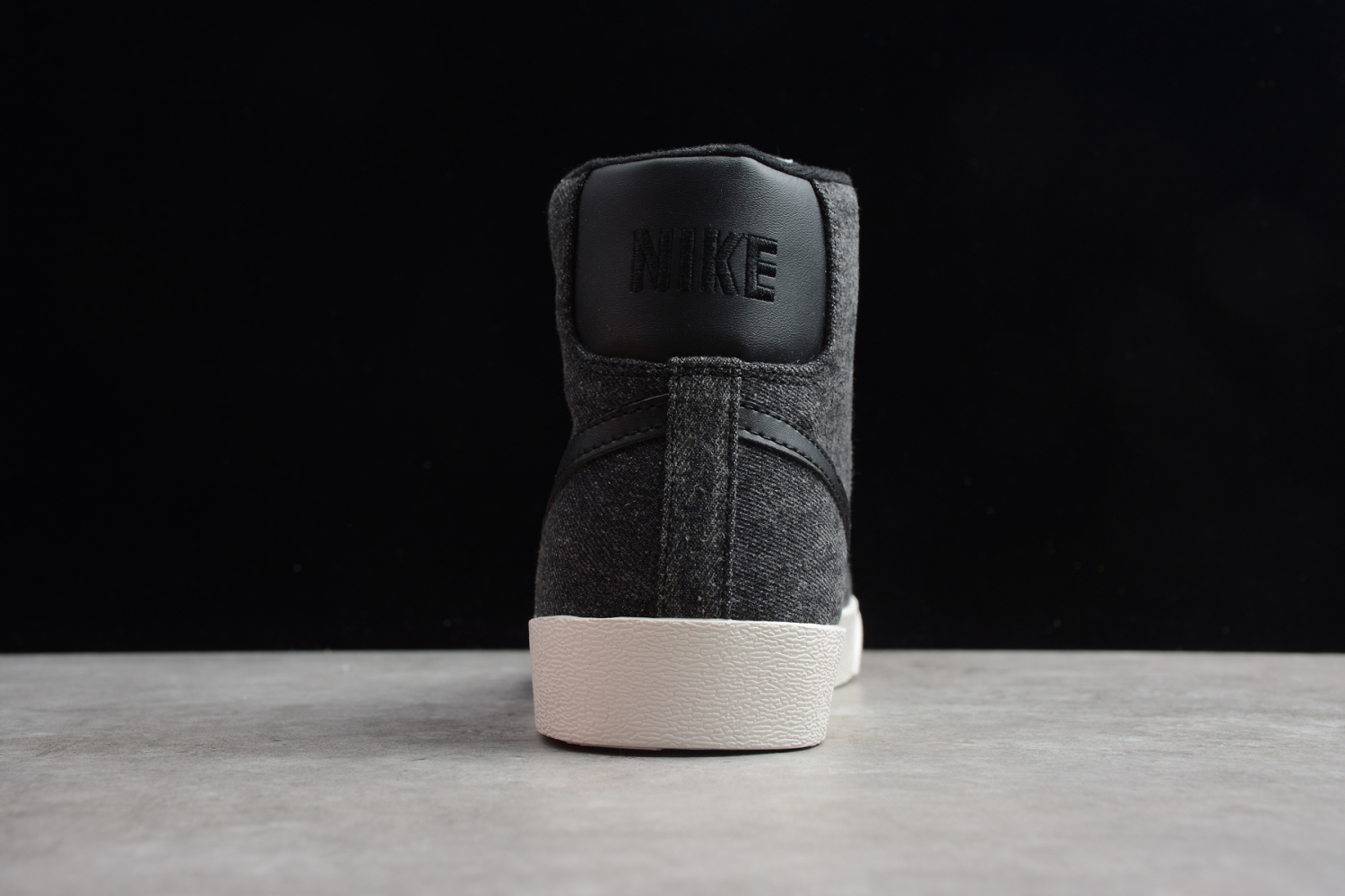Nike Blazer Mid QS HH Carbone Grey Black TH8236-300A15