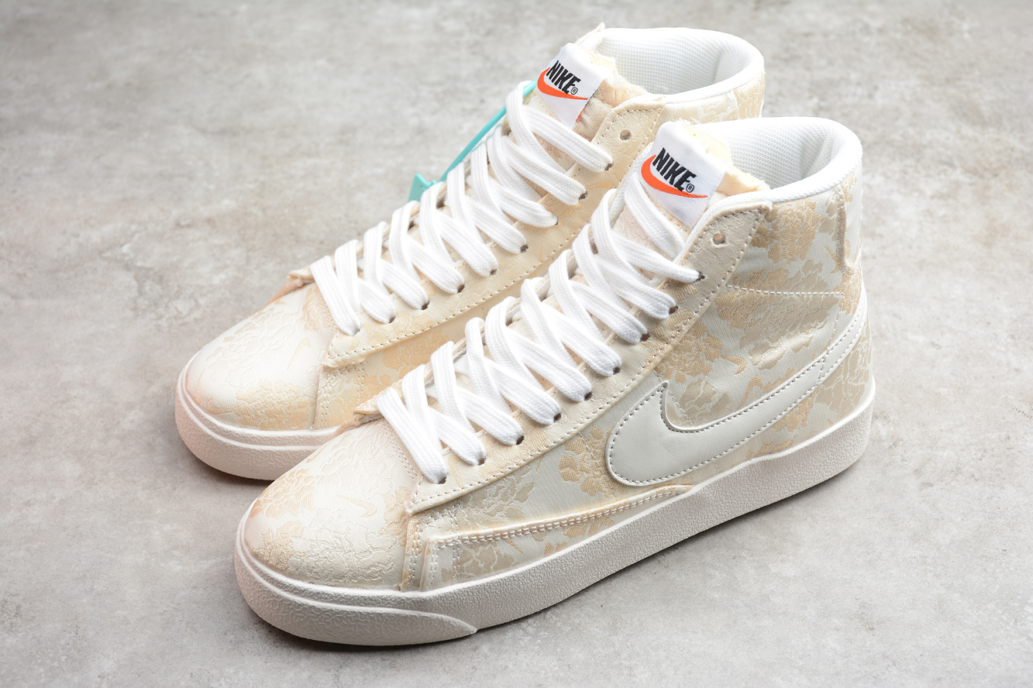 Nike Blazer Mid QS HH Ivory White Beige Snatch  AT4144-100