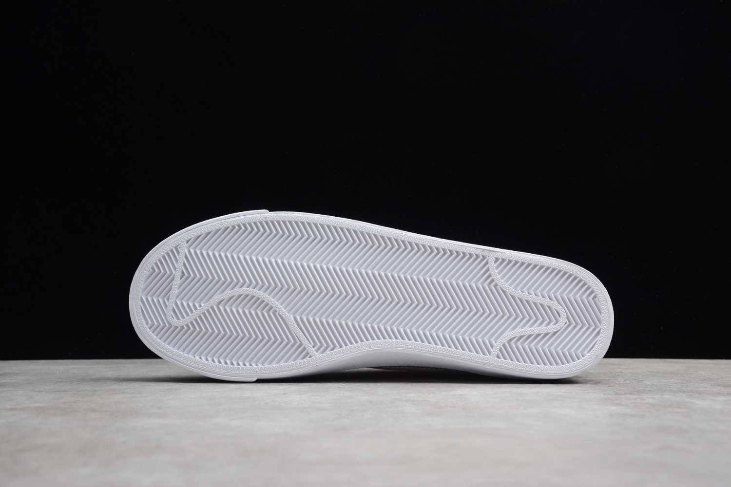 Nike Blazer Low QS HH Sail White Black AV3028-105