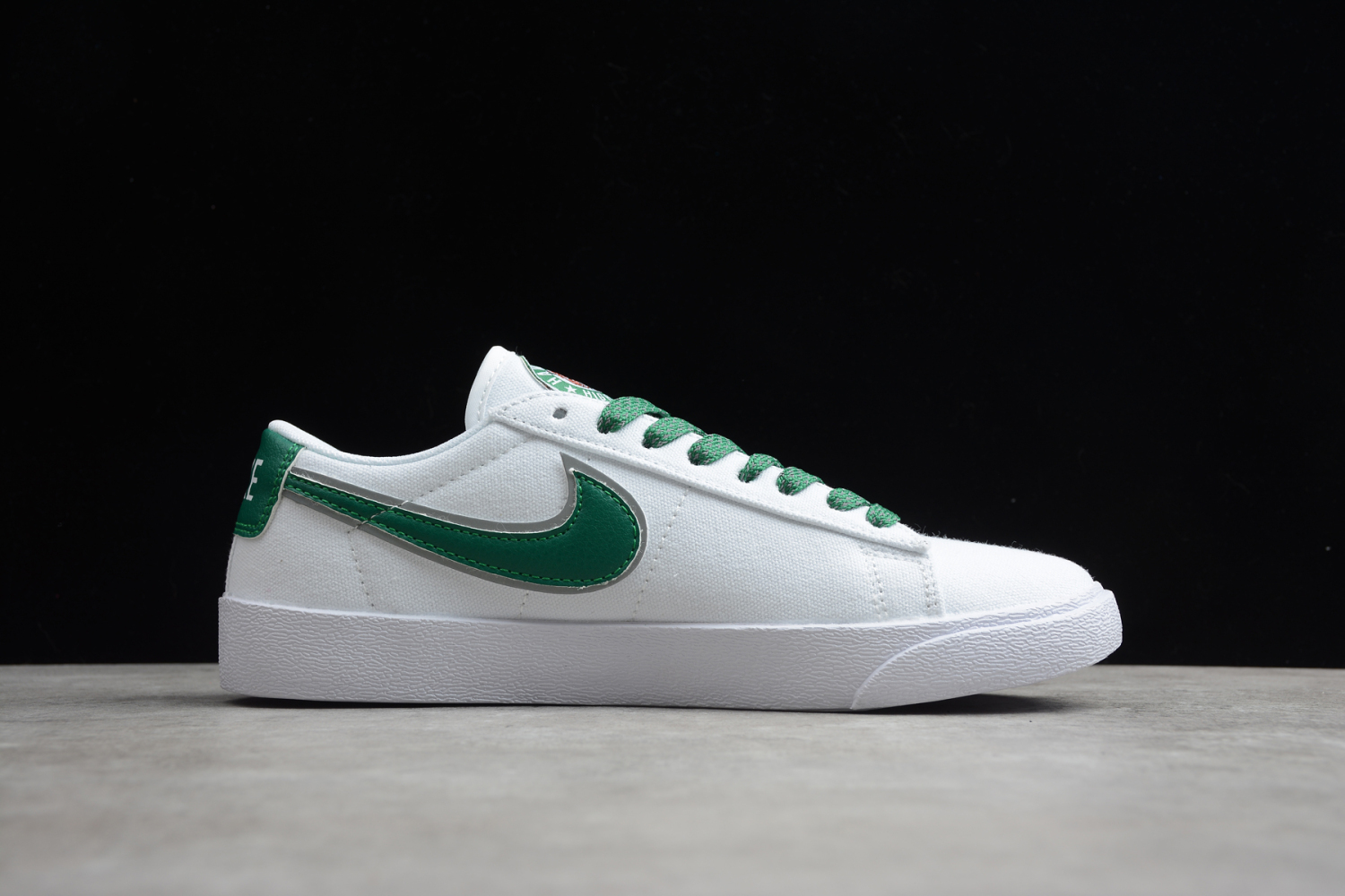 New Nike Blazer Low White Green For Sale AV9371-980
