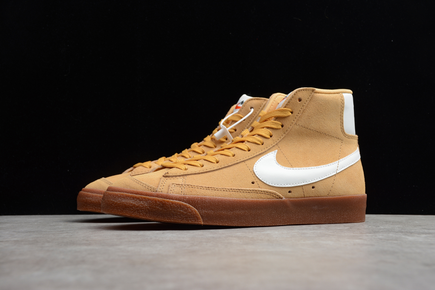 Nike Blazer Mid 