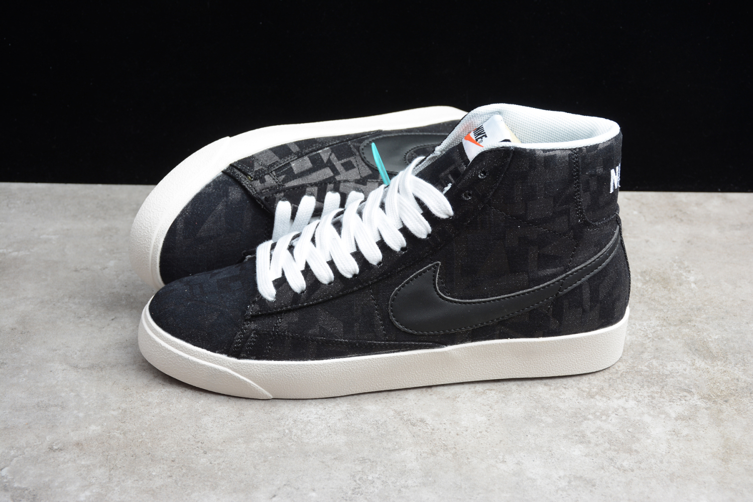 Nike Blazer Mid Black Oil Cloth AV9372-006