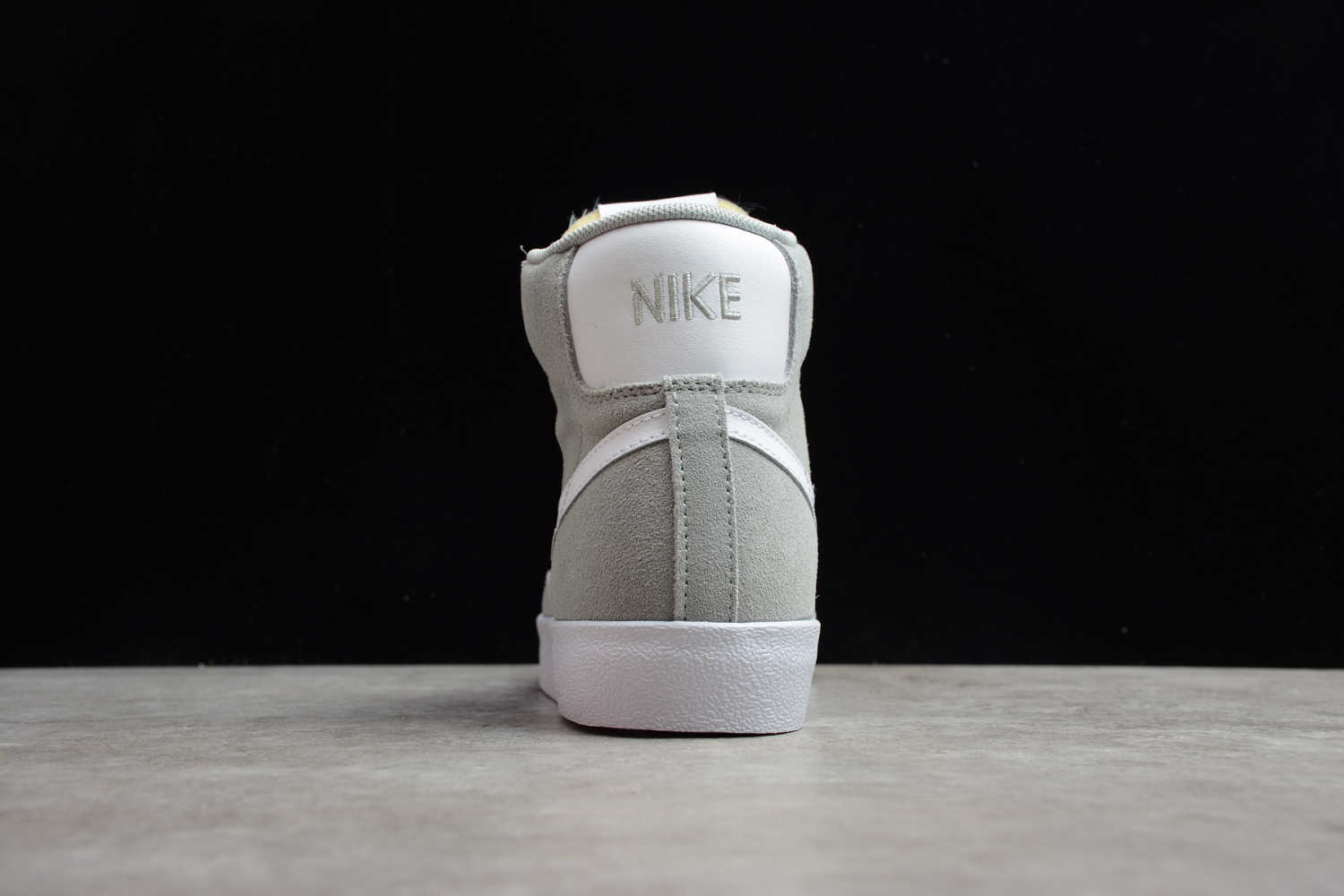 NIKE BLAZER MID 77 SUEDE  CI1172-004