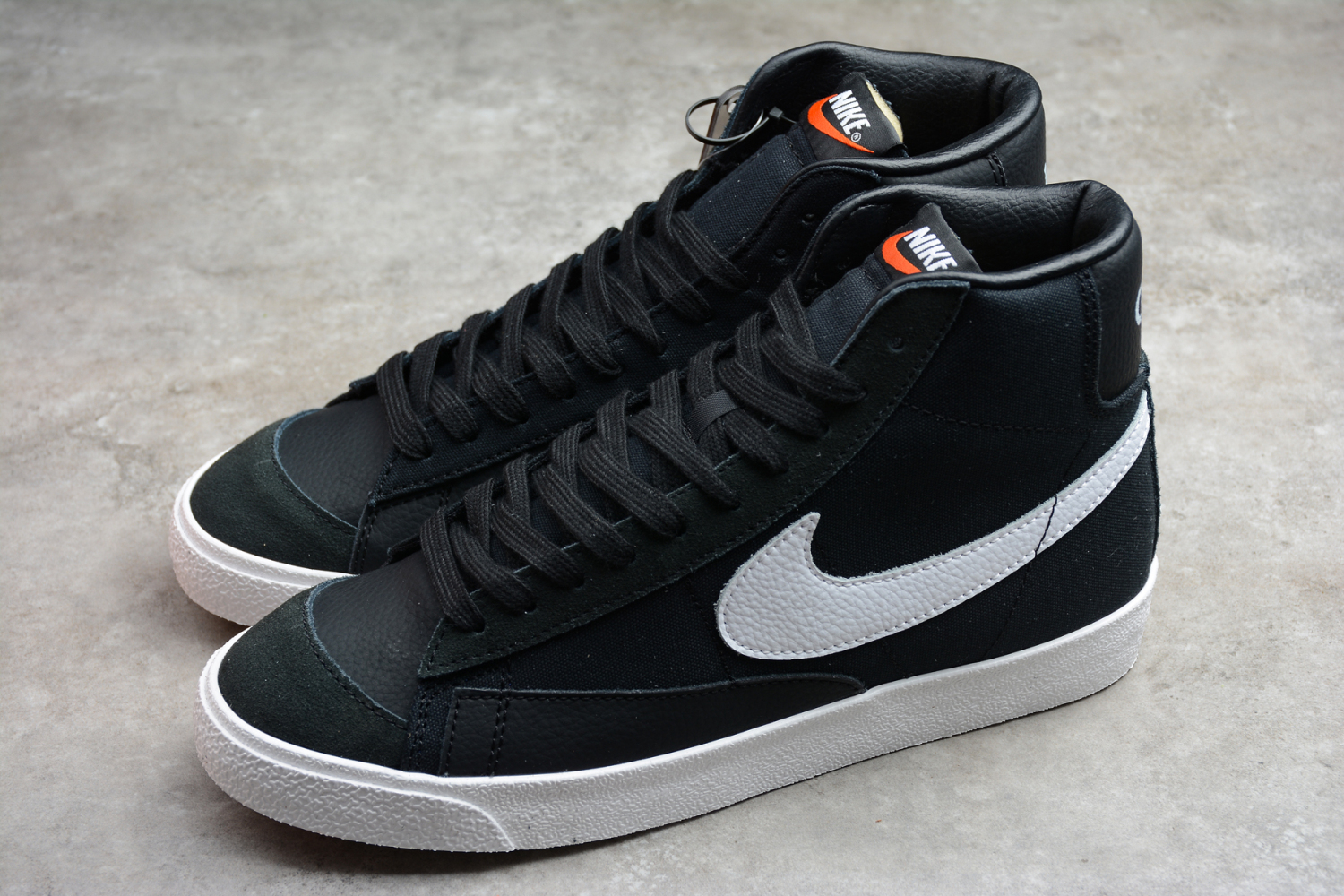 NIKE SLAM JAM BLAZER MID CD8233-001