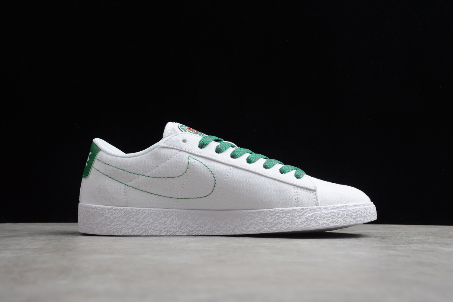 Nike SB Blazer Low LX White Green Reflective Silver AV9371-718