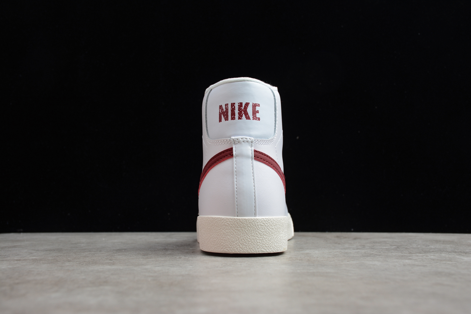 NIKE BLAZER MID 77  BQ6806-102