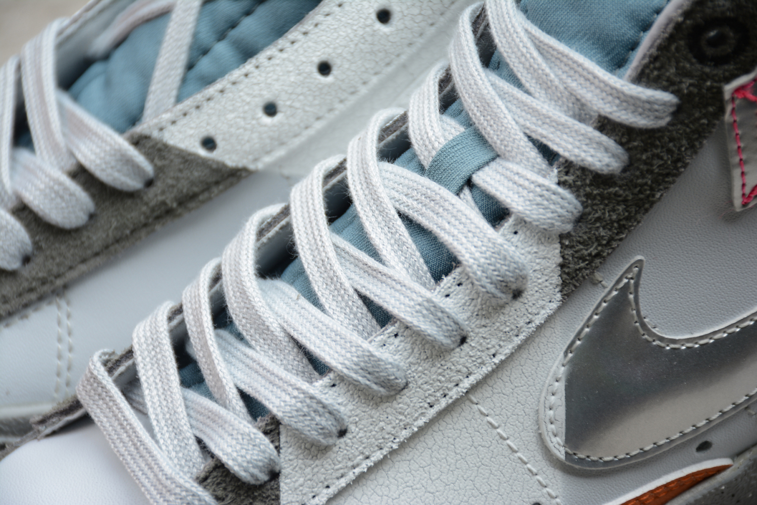 NIKE BLAZER MID 77 SHANGHAI DC9170-001